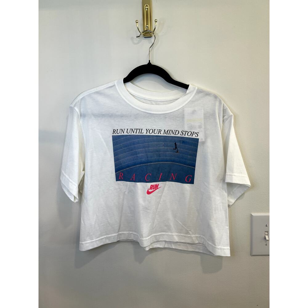 Nike Run Until Your Mind Stops Racing Graphic Crop Tee NWT Size Small